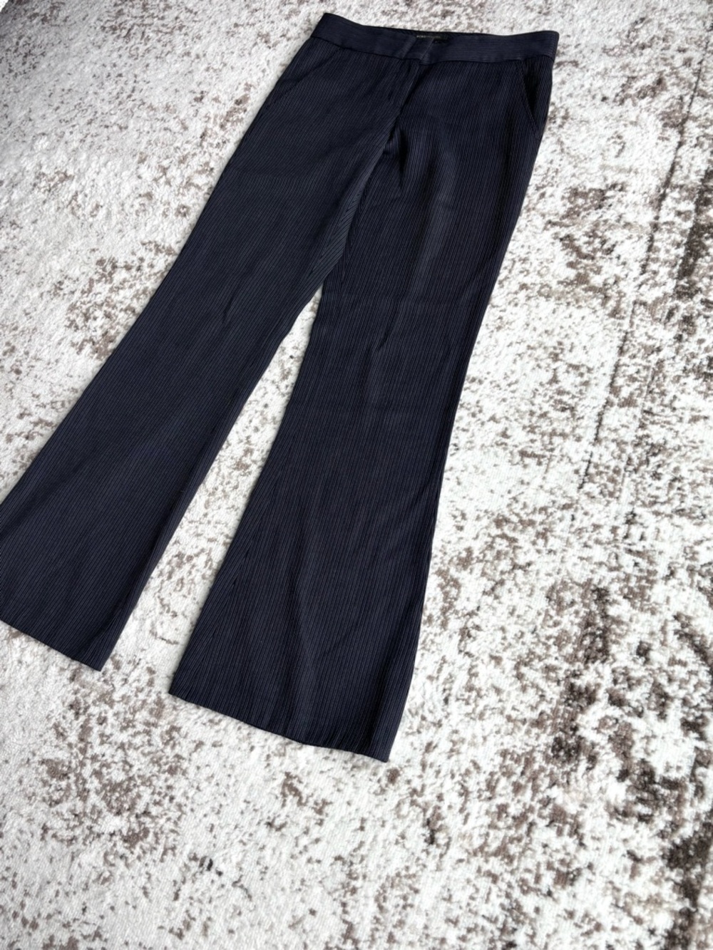 BCBGMAXAZRIA 90s Low-rise Pinstripe Wool-blend Flare Trousers - Picture 4 of 8
